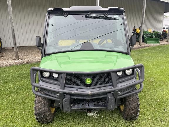 Image of John Deere XUV 835M equipment image 1