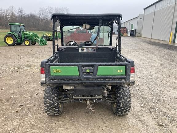 Image of John Deere XUV 835M equipment image 3