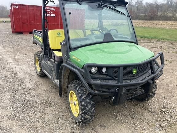 Image of John Deere XUV 835M Primary image