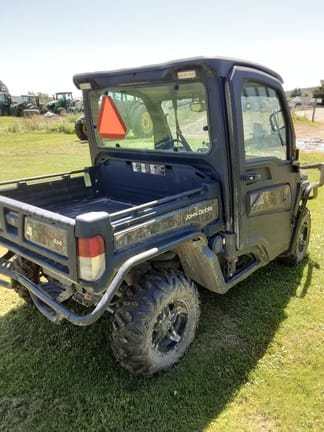2021 John Deere XUV 835M Equipment Image0