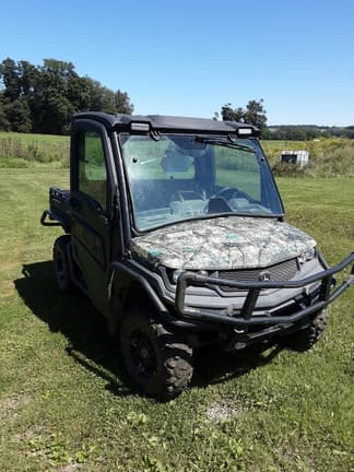 Image of John Deere XUV 835M equipment image 2