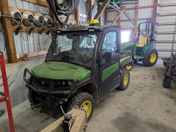 Image of John Deere XUV 835M equipment image 2