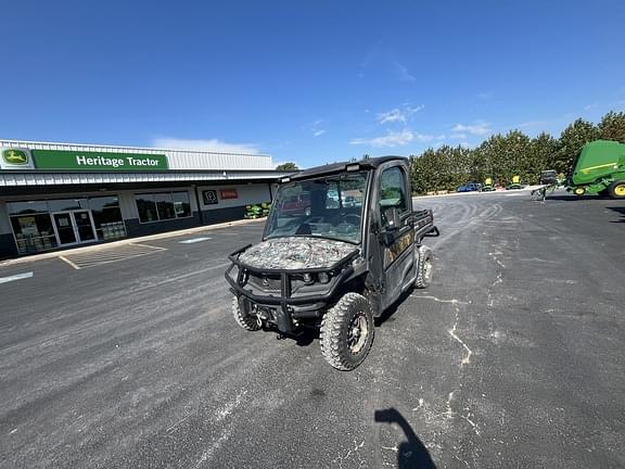 Image of John Deere XUV 835M equipment image 1