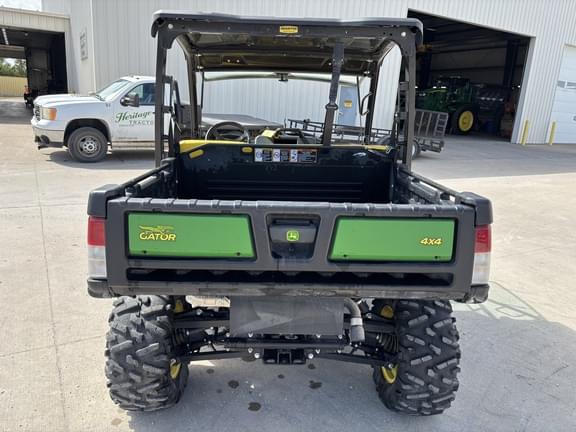 Image of John Deere XUV 835M equipment image 3