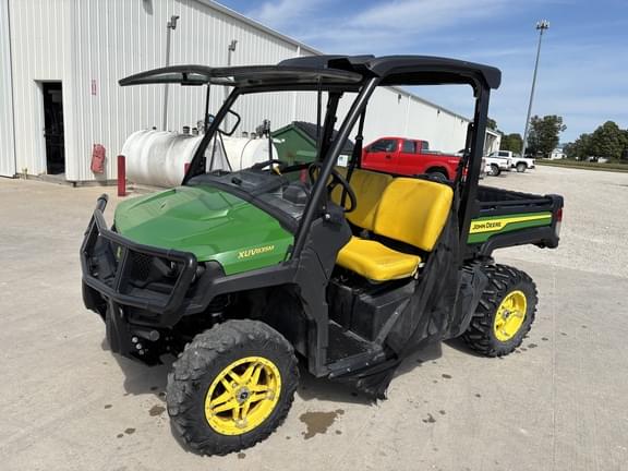 Image of John Deere XUV 835M Primary image