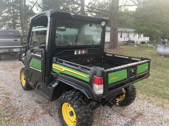 Image of John Deere XUV 835M equipment image 3
