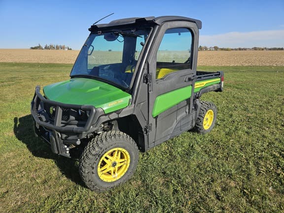 Image of John Deere XUV 835M equipment image 1