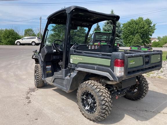 Image of John Deere XUV 835M equipment image 2