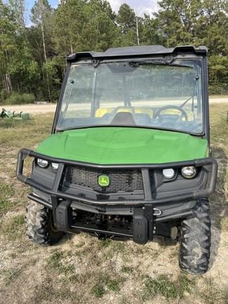 Image of John Deere XUV 835M equipment image 3