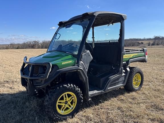 Image of John Deere XUV 835M Primary image