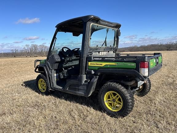 Image of John Deere XUV 835M equipment image 4