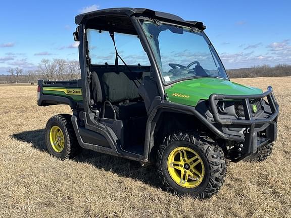 Image of John Deere XUV 835M equipment image 1