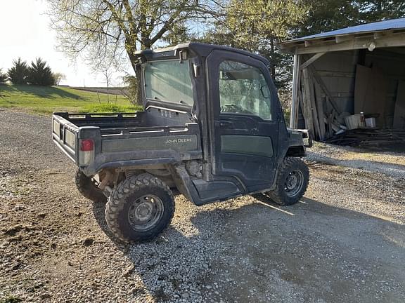 Image of John Deere XUV 835M equipment image 2
