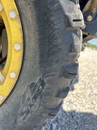 Image of John Deere XUV 835M equipment image 3