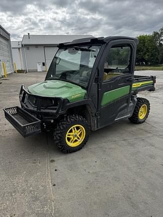 Image of John Deere XUV 835M Primary image
