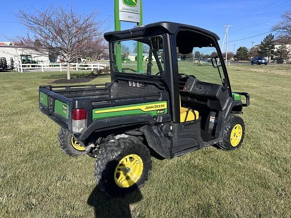 Image of John Deere XUV 835M equipment image 3