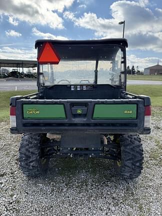 Image of John Deere XUV 835M equipment image 3