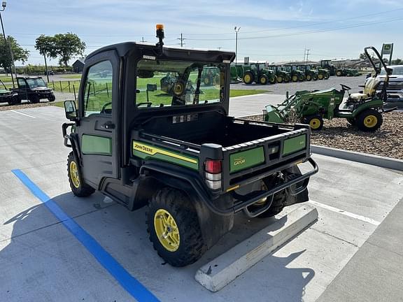 Image of John Deere XUV 835M equipment image 3