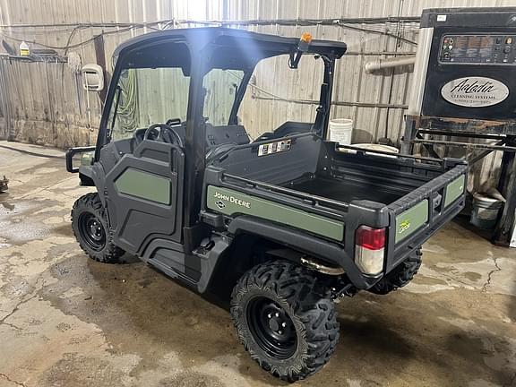 Image of John Deere XUV 835M equipment image 4