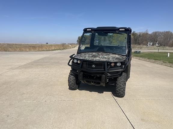 Image of John Deere XUV 835M equipment image 2