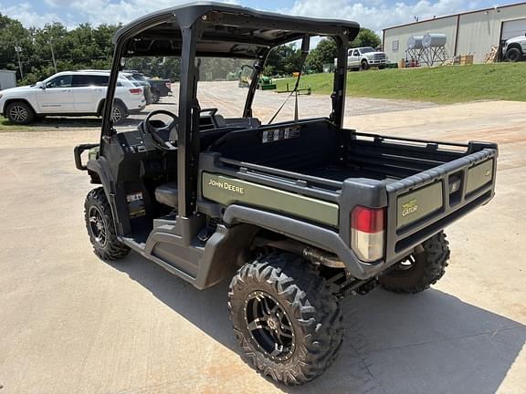 Image of John Deere XUV 835M equipment image 2