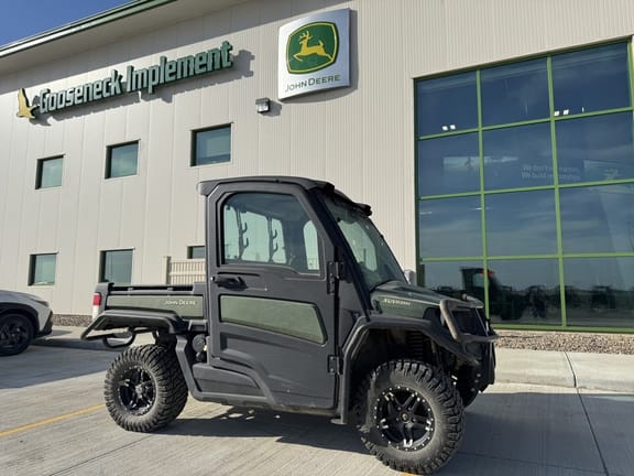 2021 John Deere XUV 835M Equipment Image0