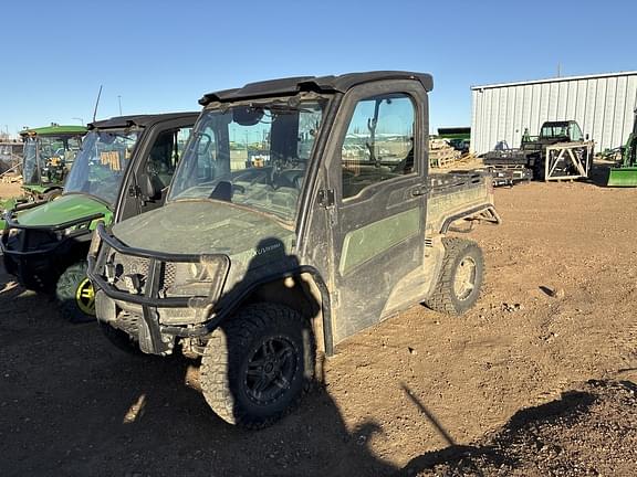 Image of John Deere XUV 835M equipment image 1