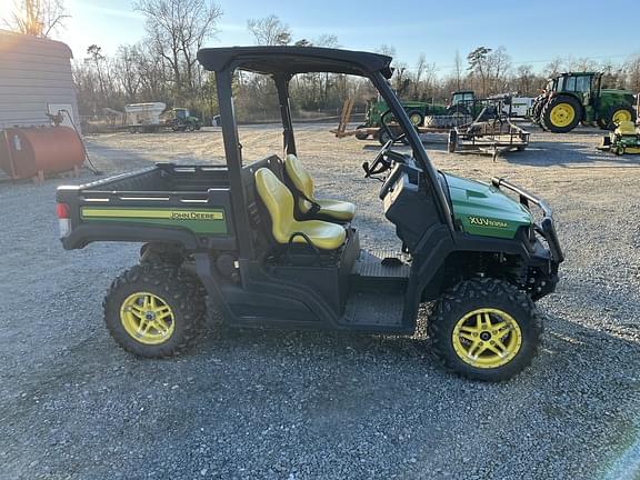 Image of John Deere XUV 835M Primary image