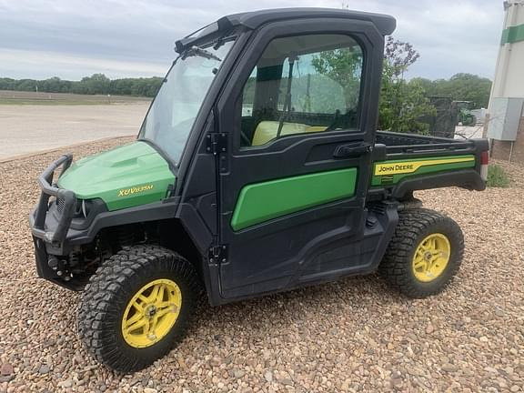Image of John Deere XUV 835M Primary image