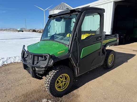 Image of John Deere XUV 835M Primary image