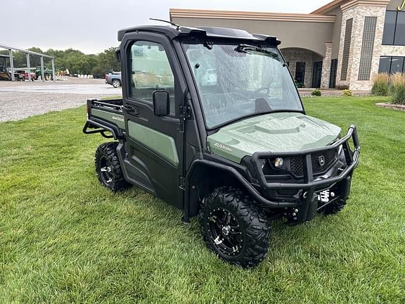 Image of John Deere XUV 835M Primary image
