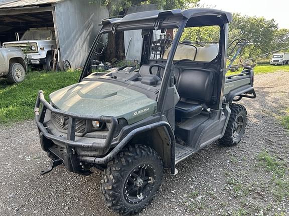 Image of John Deere XUV 835M Primary image