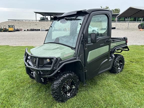 Image of John Deere XUV 835M equipment image 2