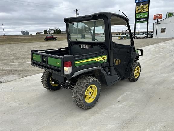 Image of John Deere XUV 835M equipment image 4