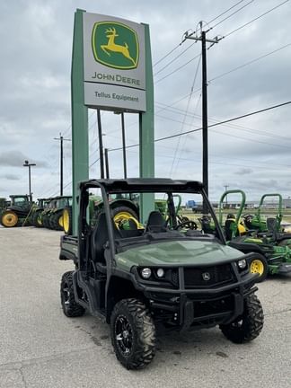 2021 John Deere XUV 835M Equipment Image0