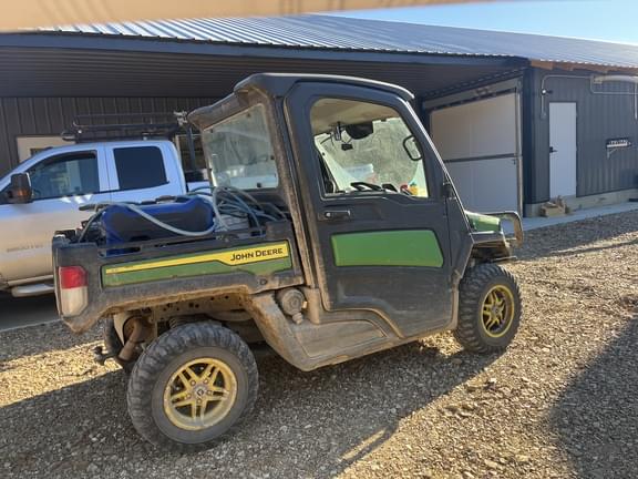 Image of John Deere XUV 835M equipment image 2