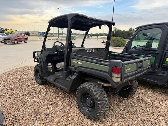 Image of John Deere XUV 835M equipment image 2