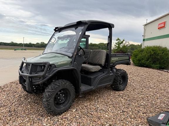 Image of John Deere XUV 835M Primary image