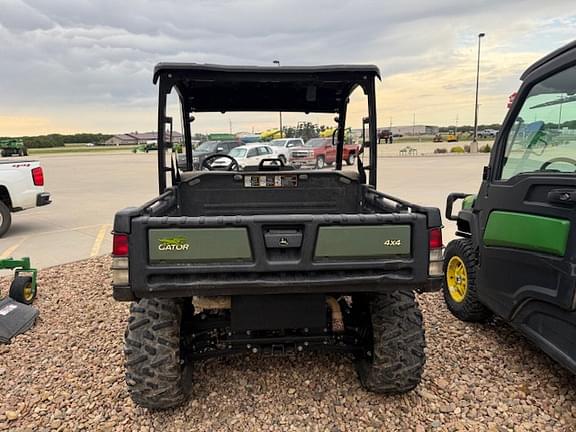 Image of John Deere XUV 835M equipment image 3