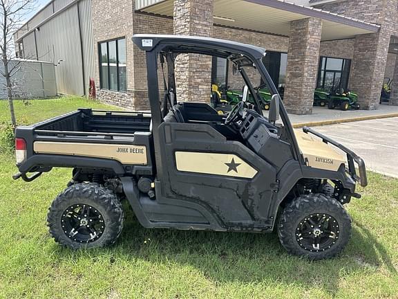 Image of John Deere XUV 835M Honor Edition equipment image 1