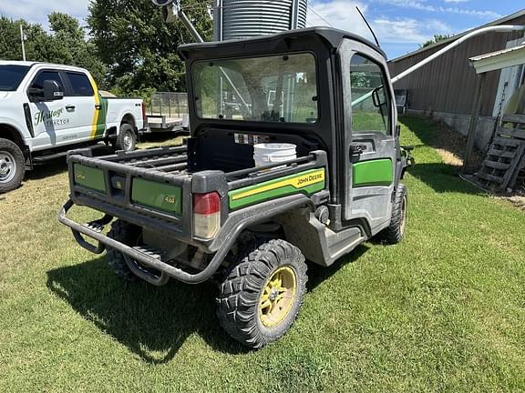 Image of John Deere XUV 835M equipment image 4