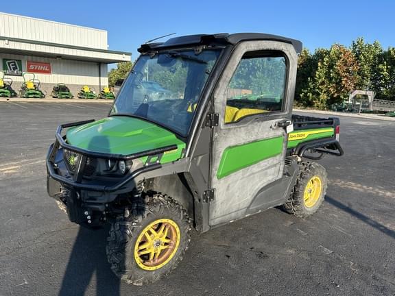 Image of John Deere XUV 835M Primary image