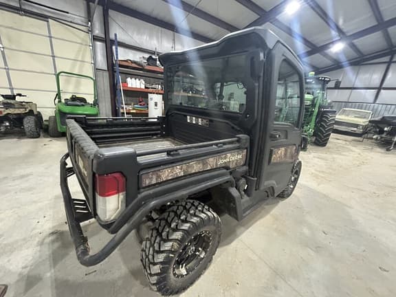 Image of John Deere XUV 835M equipment image 4