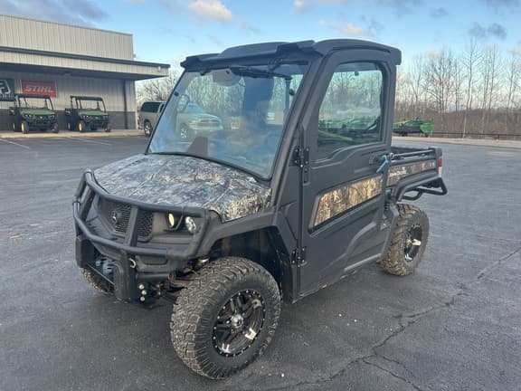 Image of John Deere XUV 835M Primary image