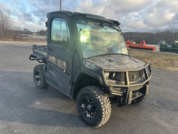 Image of John Deere XUV 835M equipment image 3