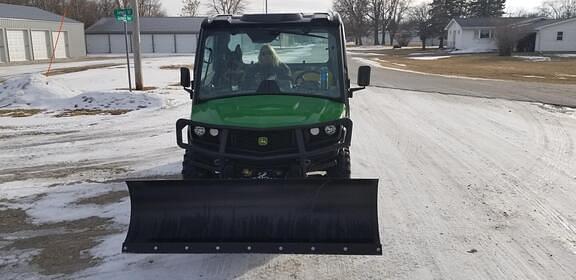 Image of John Deere XUV 835M equipment image 3