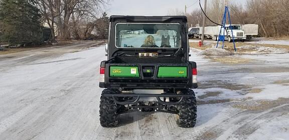 Image of John Deere XUV 835M equipment image 4