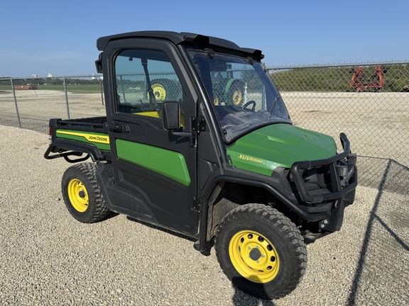 2021 John Deere XUV 835M Equipment Image0
