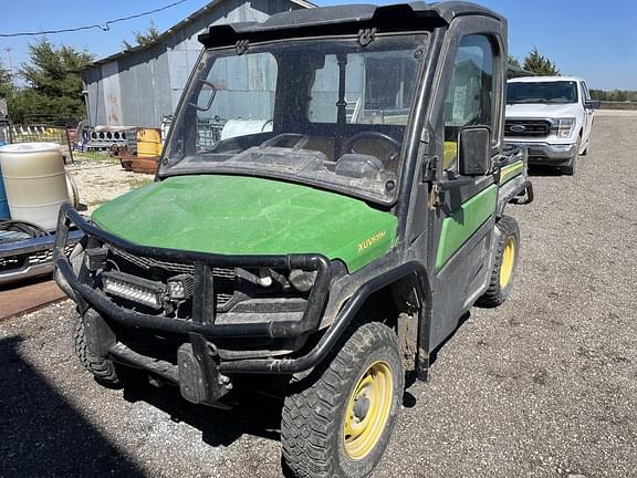 Image of John Deere XUV 835M Primary image