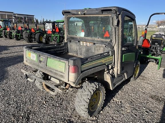 Image of John Deere XUV 835M equipment image 2